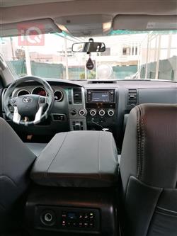 تويوتا سيكويا